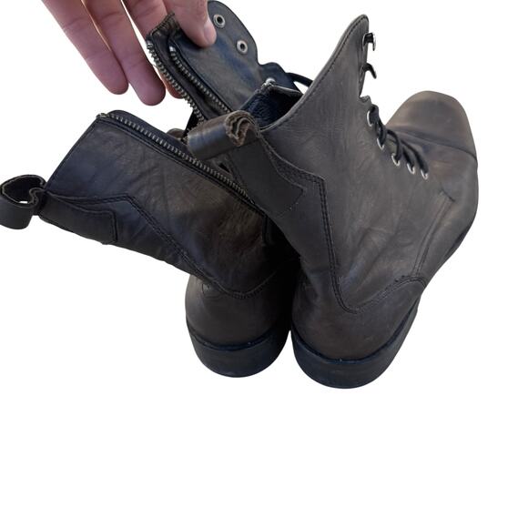 DKNY MEN DISTRESSED NAPPA LEATHER CARLTON BOOTS Size 9M Beatles Moto Style
